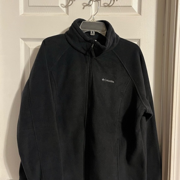 Columbia Midnight Black Fleece Jacket. Ladies size 2X. - Picture 2 of 6